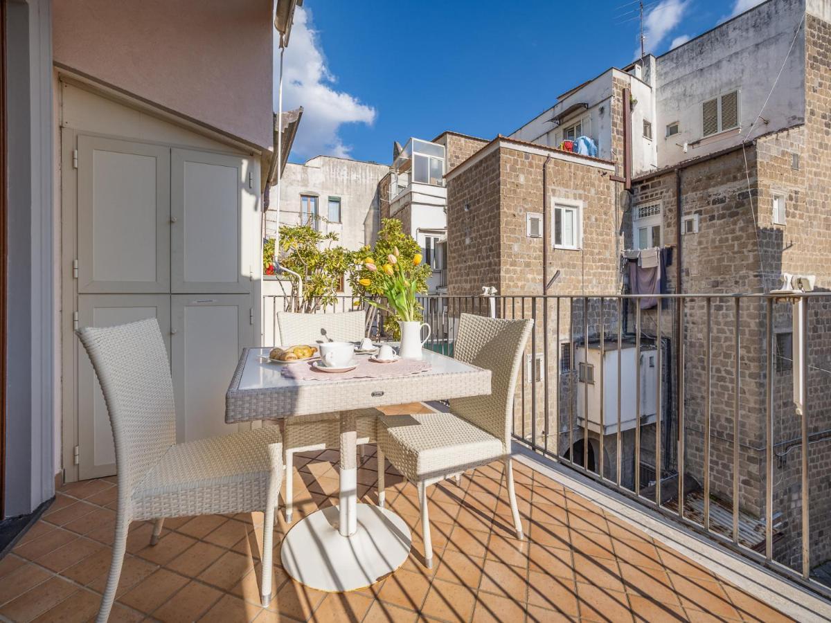 Il Tulipano - Appartamento Al Centro Di Vico Equense Extérieur photo
