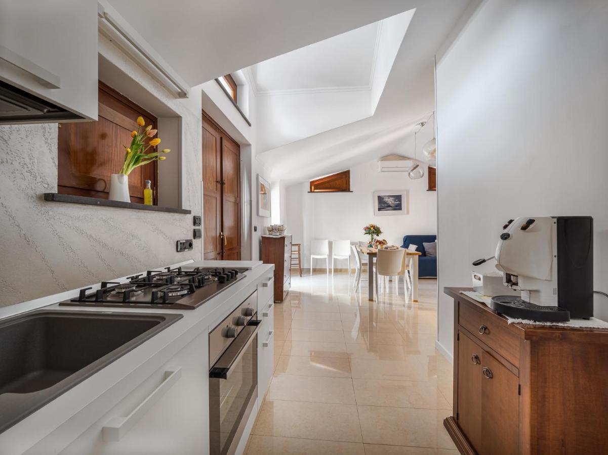 Il Tulipano - Appartamento Al Centro Di Vico Equense Extérieur photo